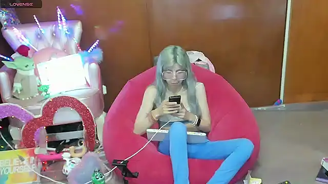 Skinygirl webcam
