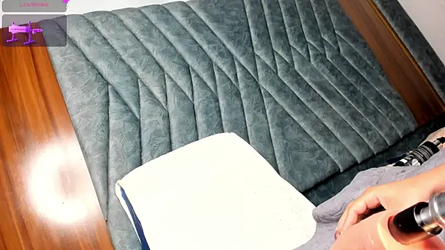 Hilary_Smile_ webcam