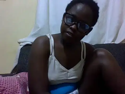 Sweetcecie01 webcam