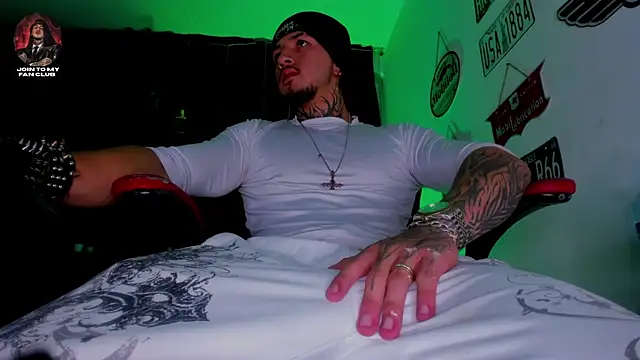 the_beast_master_ webcam