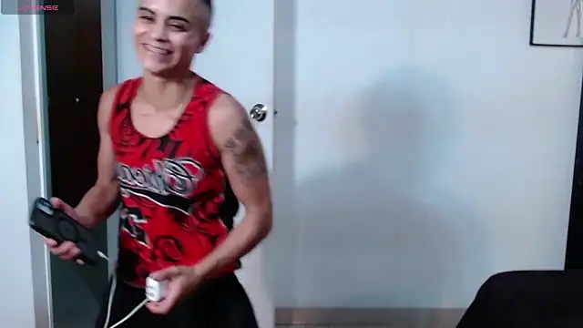 Liiamthompson webcam