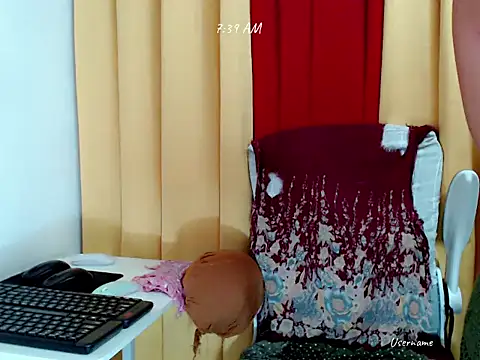 nesianhottits webcam