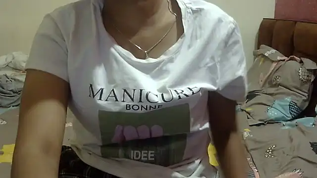 MIS_SONIYA webcam