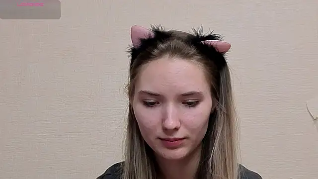_kikiclark__ webcam