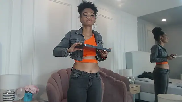ChantalGarner webcam