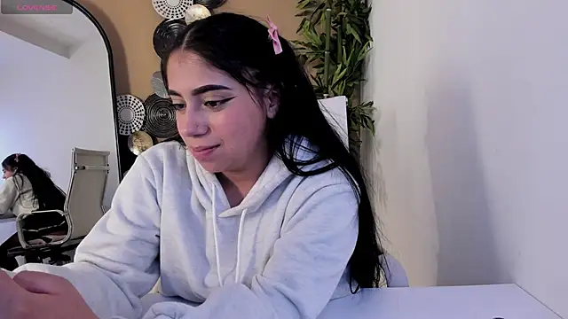luna_cute__ webcam