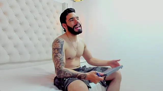JEAN_LEWIS2 webcam