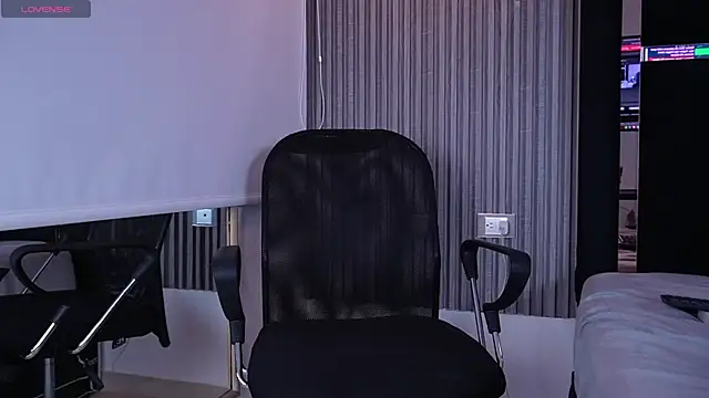Enzo_Crown webcam