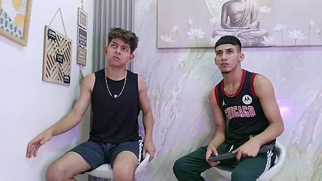 IMPERIAL_NAUGTHY_BOYS webcam