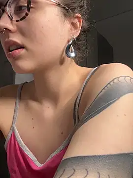 ladyturtle webcam