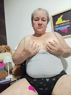 CheekySnowQueen_69 webcam