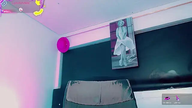 Kendall_hornyy webcam