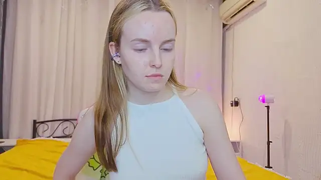 bae_cake_ webcam