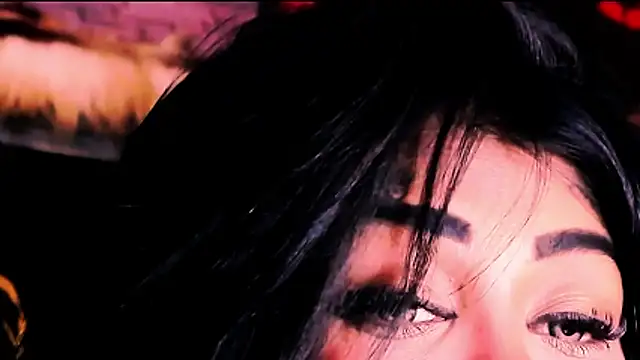 indian_dreamgirl webcam