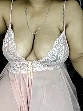 Curvy_Pooja webcam