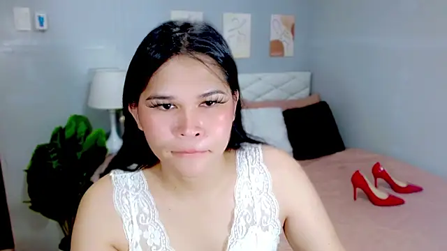 MichelleWild webcam