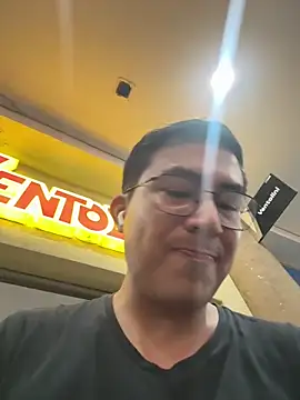 andrewmhilton_ webcam
