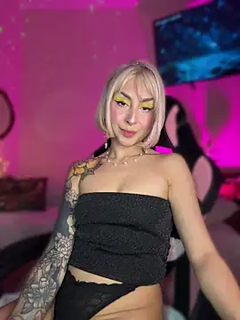 Cinamoonn webcam
