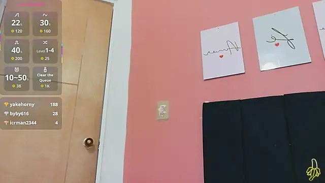 kinkyhousewifee webcam