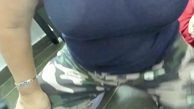 Evaaross_2345 webcam