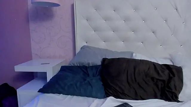 MahlaKhalifa webcam