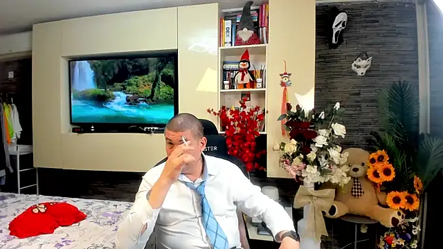 SpartacusDaddy48 webcam