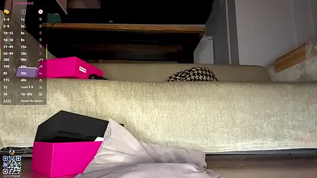 SweetSakuraJane webcam
