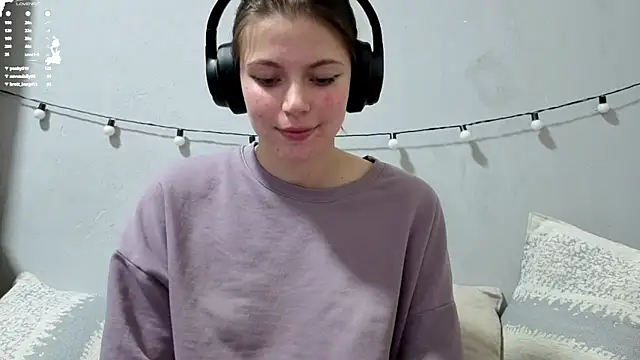 CutieAnny webcam