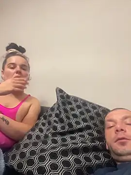 Kinkycouple142 webcam