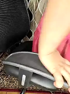 Curvy_Pooja webcam