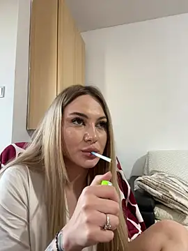 ScarlettMussee webcam