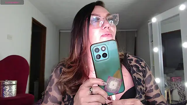 Myrnasexxx webcam