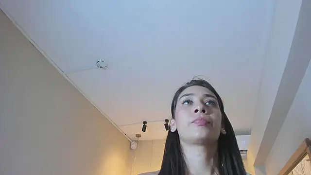 NahimiThompson webcam