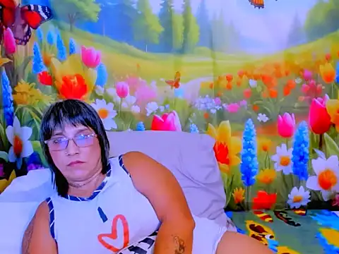 indianroxy webcam