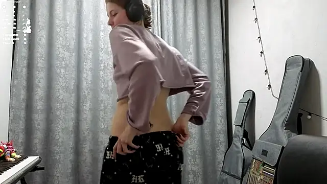 CutieAnny webcam