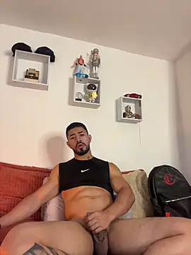 Ezzio_Scolaro webcam