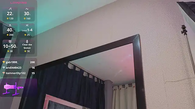 LeoMonnroe webcam