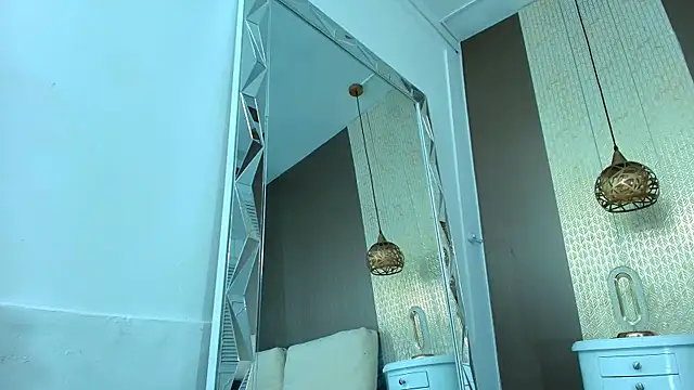 Tiifany_Baker webcam
