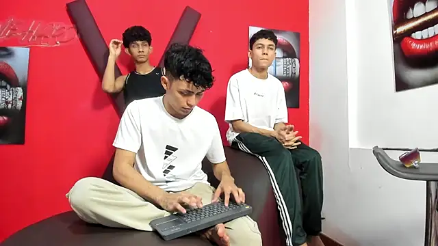AVENGER_BOYS2026 webcam