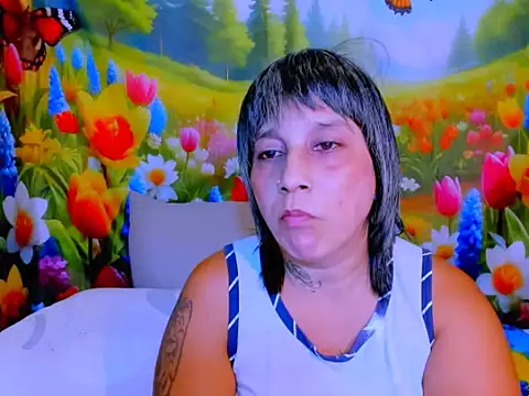 indianroxy webcam