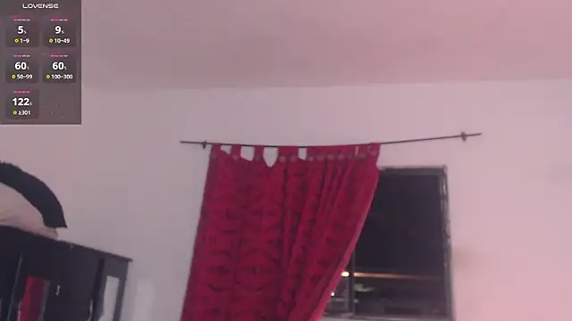 Liz_raven webcam