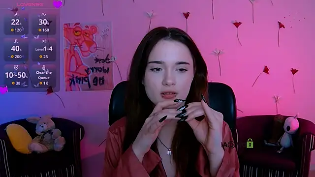 liana_kisses webcam