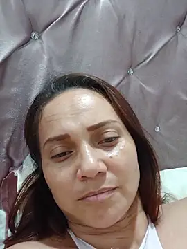 amanda39 - Amanda39's free webcam - UK Sex Cams