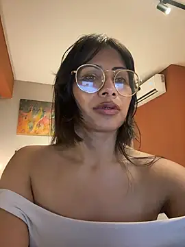 Jade_Zephyra webcam