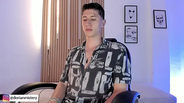 Dorianmistery2322_ webcam