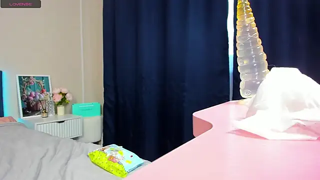 BritneyLix webcam
