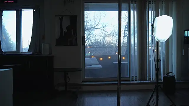 MissKatieBell webcam