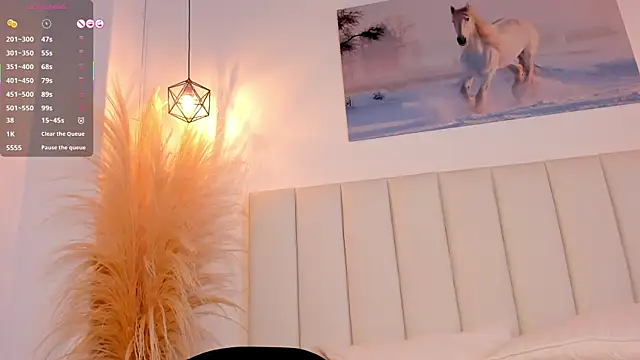 Megan_Brunette2