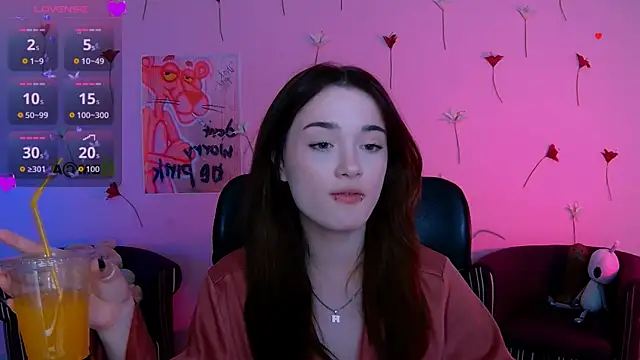 liana_kisses webcam
