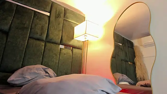 AliciaWhite_nt webcam